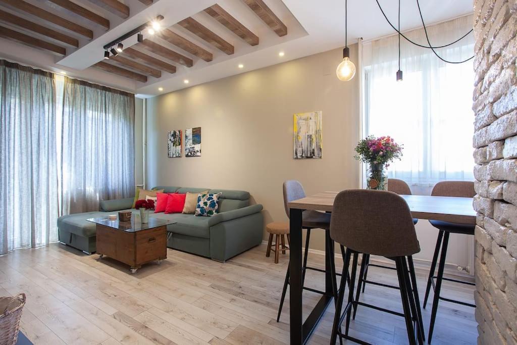 Mihajlovik Lux Apartment In Heart Of Скоп'є Екстер'єр фото